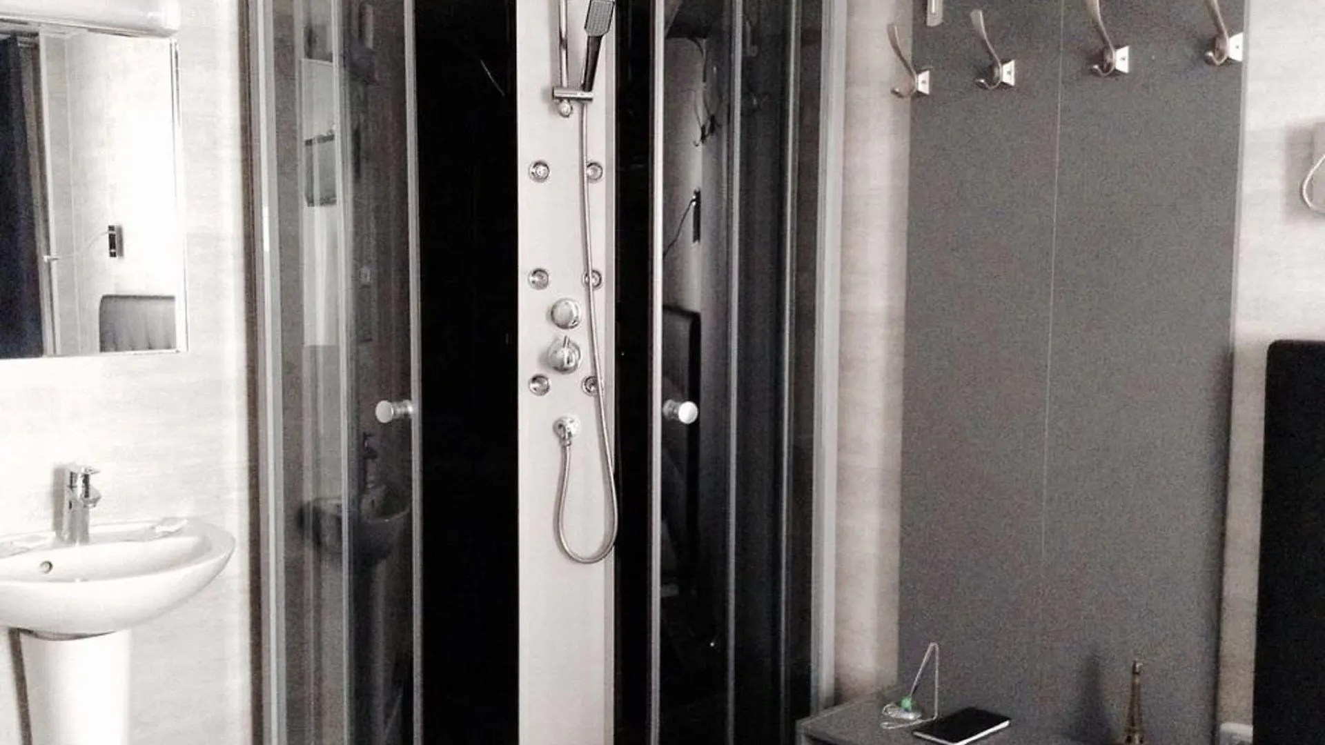 Gofen Otel Paris